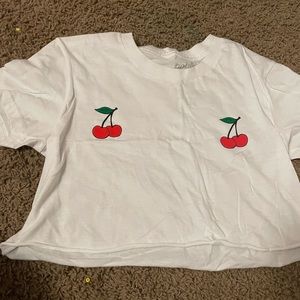 White crop size small